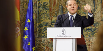 Page anuncia que su Gobierno iniciará en 15 días el trámite público para la redacción del proyecto de ley contra la brecha salarial