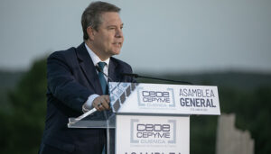 Page se compromete a apoyar la remodelación y modernización de Carretería