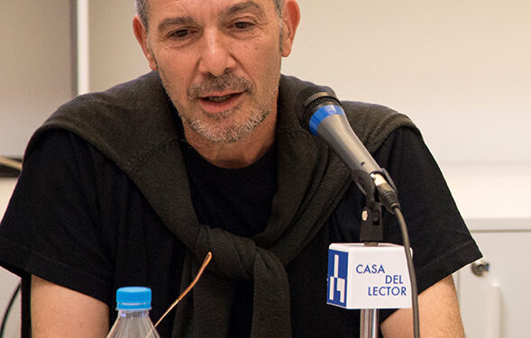 El escritor Amador Palacios presenta en la RACAL su libro Confesiomes sanadas 1 Presentación en la RACAL del libro Confesiomes sanadas del escritor Amador Palacios