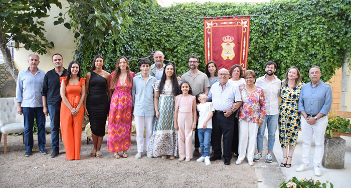 Presentada la Corte de Honor de las Fiestas y Feria Nuestra Señora de Riánsares 2024 1 Presentada la Corte de Honor de las Fiestas y Feria Nuestra Señora de Riánsares 2024