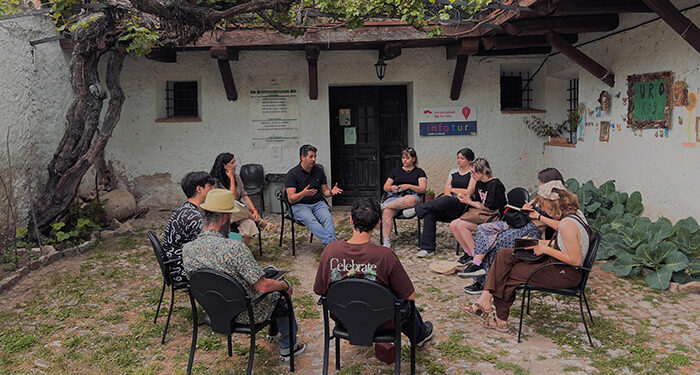 Quince estudiantes universitarios participan en la residencia cultural y de investigación “Tras_humancias 2.4” en Tragacete 1 Quince estudiantes universitarios participan en la residencia cultural y de investigación “Tras_humancias 2.4” en Tragacete