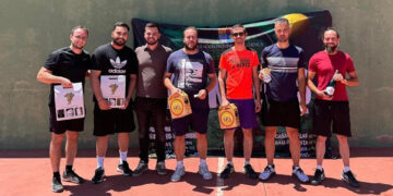 Rubén Espada y Jaime Carrasco se hacen con la victoria en la primera prueba del Circuito de Frontenis disputada en Casas de Haro