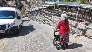 Vecinos del barrio de San Martín denuncian que el Ayuntamiento “les expulsa del Casco y de Cuenca”