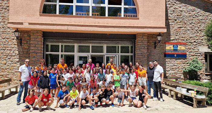 Abel Fresneda anima a los jóvenes de los campamentos de Fuente Las Tablas a aprovechar al máximo esta experiencia única 1 Abel Fresneda anima a los jóvenes de los campamentos de Fuente Las Tablas a aprovechar al máximo esta experiencia única