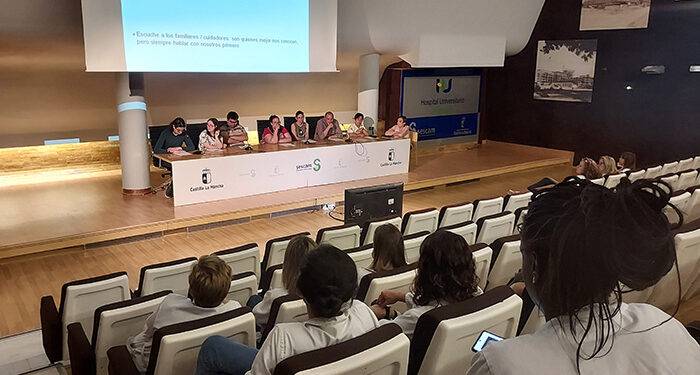 Afanias colabora con el Hospital de Guadalajara en la formación del personal para mejorar la atención a las personas con discapacidad intelectual