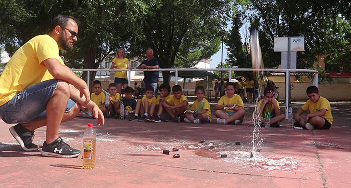 Bicarbonato, vinagre, aire y música para la mañana del jueves de Fiestas de Cabanillas