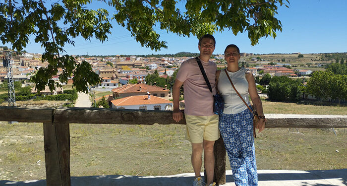 Cardenete cuenta con una nueva familia formada por Raquel, José y su hija de 6 años gracias a Arraigo y la Diputación