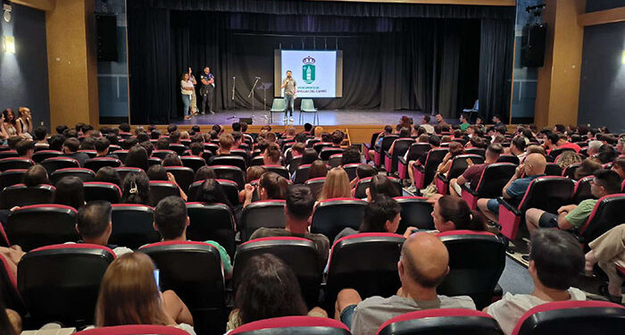 Casi 400 peñistas de Cabanillas se forman para vivir unas Fiestas seguras