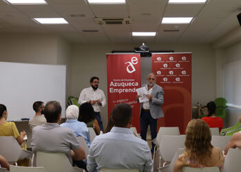 Celebrada una primera reunión entre empresas, Ayuntamiento y Junta para definir las enseñanzas del Centro Integrado de FP de Azuqueca Celebrada una primera reunión entre empresas, Ayuntamiento y Junta para definir las enseñanzas del Centro Integrado de FP de Azuqueca