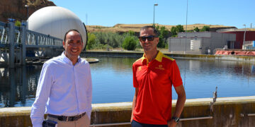 Daniel Molina visita la depuradora de Guadalajara a un mes de los Juegos Paralímpicos