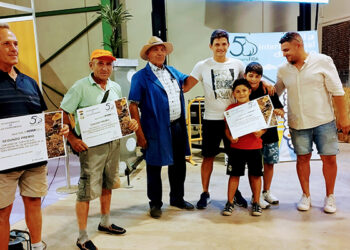 Domingo Guijarro arrasa en el Concurso de corte de ajo en Las Pedroñeras al lograr una cantidad de casi 60 kilogramos en sólo veinte minutos