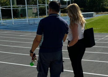 El Ayuntamiento de Cuenca ejecuta actuaciones de mejora, limpieza y repintado de la pista de atletismo Luis Ocaña