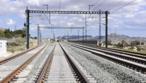 El Gobierno autoriza licitar por 28,1 millones de euros la instalación de protecciones en el corredor Este de Alta Velocidad ferroviaria