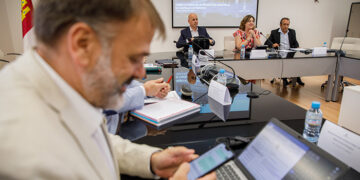 El Observatorio de Promoción Industrial crea tres grupos de trabajo específicos dirigidos a los retos futuros, la reindustrialización y el talento