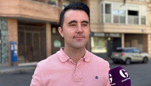 El PSOE denuncia que Guarinos ‘ahoga’ otra vez a la ciudadanía, con 1.500 plazas más de aparcamiento de pago, un 20% más caro y durante más horas