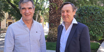 Román y Hernando resaltan la labor del PP en el Congreso para “tratar de evitar los chantajes a los que está sometido Sánchez por sus socios independentistas”