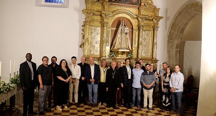 Inaugurada la sobresaliente restauración del retablo barroco de Almonacid