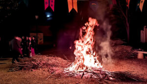 Jadraque disfruta de una musical cena medieval de San Juan