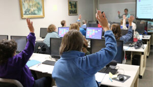 La Junta concede cerca de 72.000 euros a cinco ayuntamientos conquenses para la formación del personal municipal 