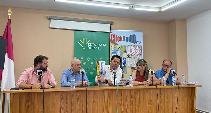 La Junta destinará 5,7 millones de euros a la mejora de la capacitación digital para comunidades educativas en entornos rurales 1 La Junta destinará 5,7 millones de euros a la mejora de la capacitación digital para comunidades educativas en entornos rurales