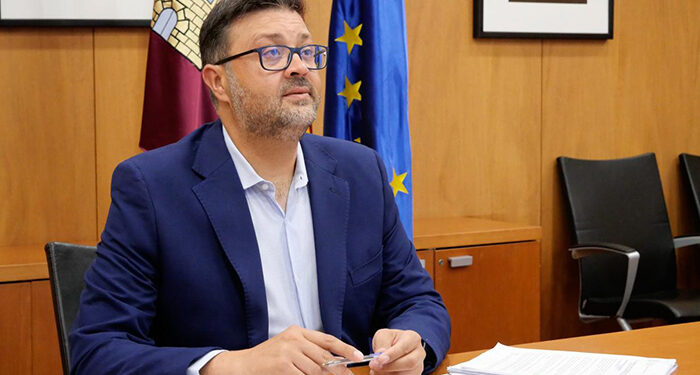 La Junta recibirá más de 20 millones de euros para el desarrollo e implementación de diferentes programas educativos en la Comunidad Autónoma 1 La Junta recibirá más de 20 millones de euros para el desarrollo e implementación de diferentes programas educativos en la Comunidad Autónoma