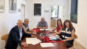 La Junta y Cruz Roja Cuenca evalúan el convenio que mantienen para la atención de urgencias y emergencias