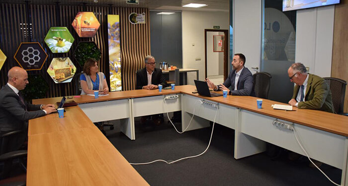 La Junta y Toroverde comparten los avances del PSI con la previsión de abordar su tramitación después del verano