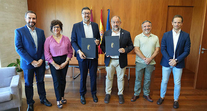 La UCLM y el Gobierno regional fomentarán la innovación educativa y el aprendizaje-servicio en centros docentes no universitarios