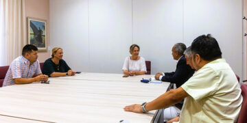 La alcaldesa se reúne con la Asociación de Peruanos residentes en Guadalajara, ASPERGU