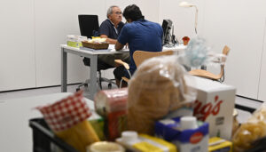 La campaña «Ningún hogar sin alimentos» recauda casi 12.000 euros en Cuenca