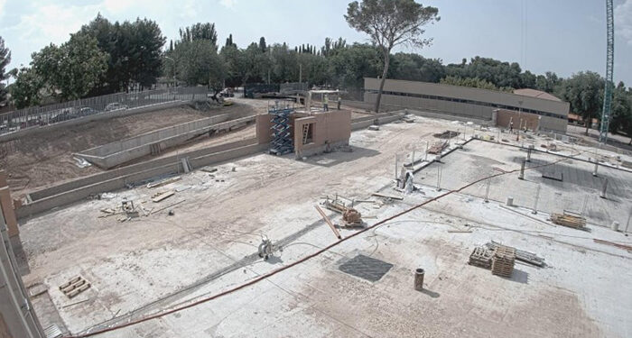 La obra del aulario sobre el aparcamiento en el nuevo campus de la Universidad de Alcalá en Guadalajara ya tiene licencia