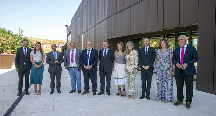 Los concejales del PP de Molina de Aragón denuncian la “deslealtad” del alcalde socialista que no les ha remitido invitación al acto del Parador 1 Los concejales del PP de Molina de Aragón denuncian la “deslealtad” del alcalde socialista que no les ha remitido invitación al acto del Parador