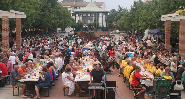 Más de 1.100 raciones repartidas en el Día de la Tortilla 2024 en las Fiestas de Cabanillas 1 Más de 1.100 raciones repartidas en el Día de la Tortilla 2024 en las Fiestas de Cabanillas