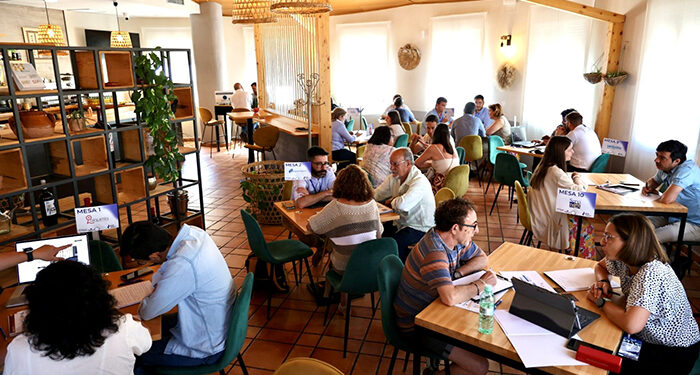 Más de 40 profesionales se reúnen en Arcas en el evento B2B Smart CLM para impulsar la digitalización de sus negocios