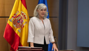 Mercedes Gómez Mena toma posesión como directora del Gabinete de la ministra de Defensa