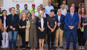 Milagros Tolón asiste al minuto de silencio de Las Pedroñeras y asegura que el Gobierno de España “no va a cesar en la lucha contra la violencia machista”