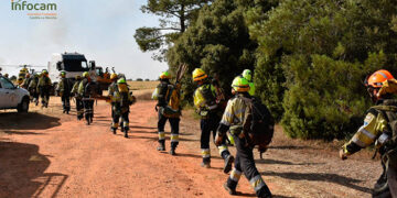 Ordenan el confinamiento de las localidades de Barchín del Hoyo y Piqueras del Castillo por posible afección por humo del incendio de Valverdejo