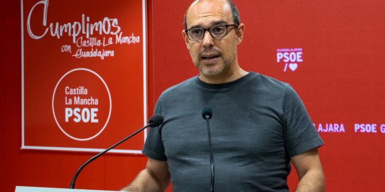 Pablo Bellido: “Nunca antes en la historia de Castilla-La Mancha y de Guadalajara hemos tenido tantos hombres y tantas mujeres con un puesto de trabajo” 1 Pablo Bellido rdp paro