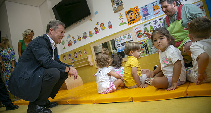 Page avanza una nueva edición del Plan Corresponsables dotado con “13,7 millones de euros” para atender a “más de 300.000” menores