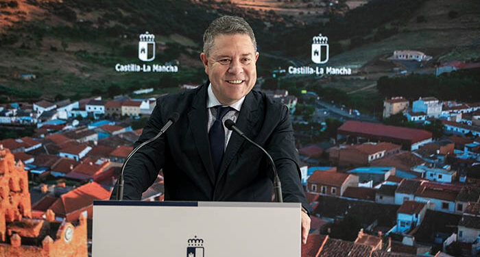 Page confía en que el nuevo Estatuto de Castilla-La Mancha “traiga en los próximos veinte años otro medio millón de habitantes” a la región 1 Page confía en que el nuevo Estatuto de Castilla-La Mancha “traiga en los próximos veinte años otro medio millón de habitantes” a la región