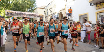 Sandra Sánchez y Julián Virgili se imponen a sus adversarios y a las altas temperaturas en la carrera popular de Cardenete