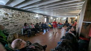 Tragacete refuerza el espíritu vecinal bajo el impulso de Cruz Roja