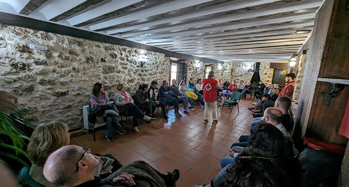 Tragacete refuerza el espíritu vecinal bajo el impulso de Cruz Roja