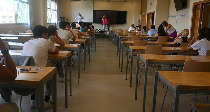 Un total de 1.380 estudiantes de Guadalajara realizarán la PAU en la Universidad de Alcalá en la convocatoria ordinaria de junio 1 Un total de 161 estudiantes inician este lunes la EvAU extraordinaria en el Campus de Cuenca