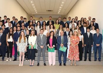 Un total de 84 universitarios inician sus prácticas en Eurocaja Rural 10 Un total de 84 universitarios inician sus prácticas en Eurocaja Rural