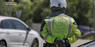 La Guardia Civil de Cuenca investiga a un conductor que transportaba una persona en el maletero y dos menores sin sistema de retención infantil (SRI)