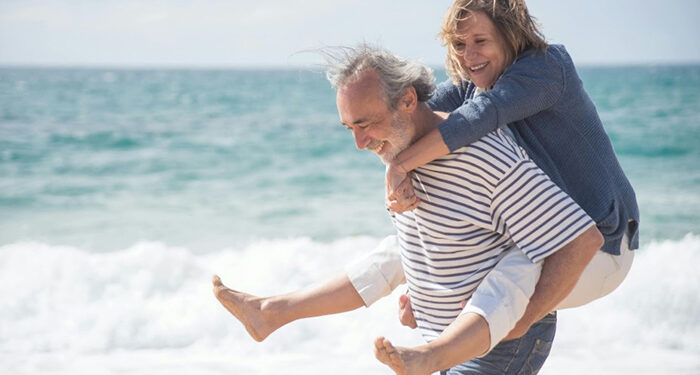 Adeslas, los seguros médicos más completos para los mayores de 55 años