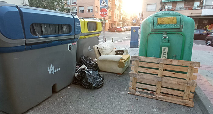 El Ayuntamiento de Azuqueca pide a la ciudadanía un uso correcto de los contenedores de residuos 1 El Ayuntamiento de Azuqueca pide a la ciudadanía un uso correcto de los contenedores de residuos