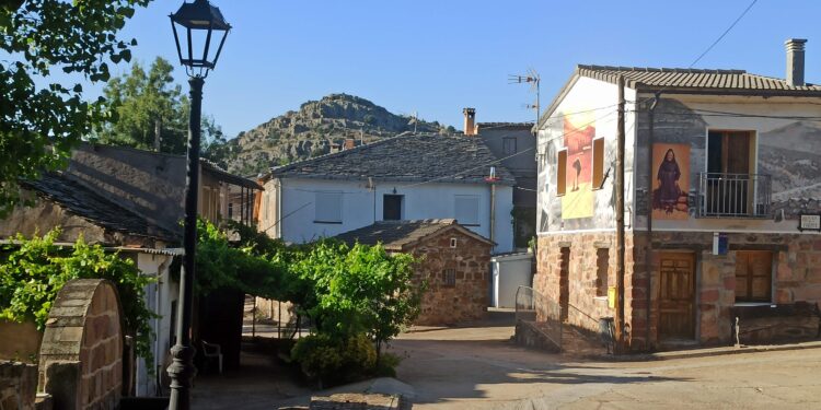 "La abuela de Naharros", de Zaida Escobar, subraya el esfuerzo de la mujer de la Sierra Norte 1 FOTO DIFUSION