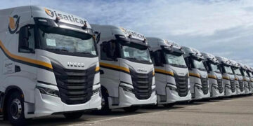Firmado el primer Plan de Igualdad de la empresa de transporte de mercancías ISATICAR SL, de Casasimarro